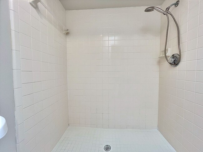 Building Photo - 4 Bedroom Upgraded Home for rent in Bermuda Bay