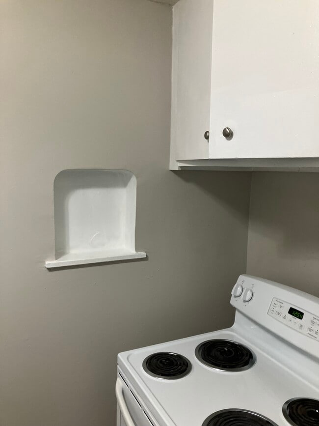 Building Photo - 133-133 Garden St