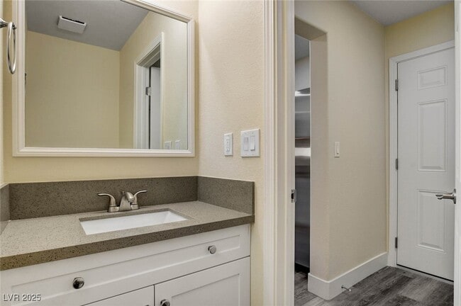 Building Photo - 8824 Cornwall Glen Ave