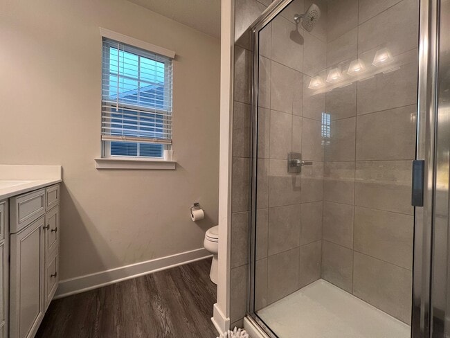 Building Photo - 217 Stonehurst Dr