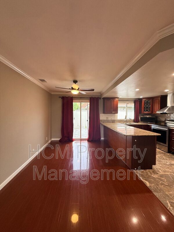 Building Photo - 23382 Via San Martine
