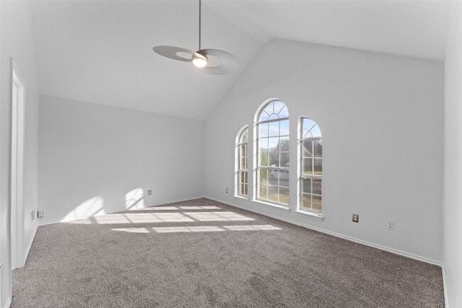 Building Photo - 919 Kim Ln