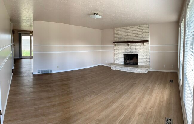 Building Photo - 4632 S 1025 W