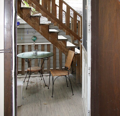 Building Photo - 906 N Oakley Blvd