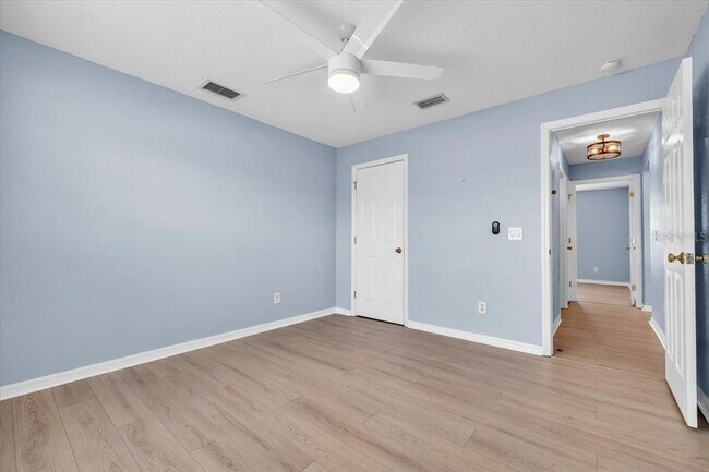 Building Photo - 1708 Blue Lake Cir