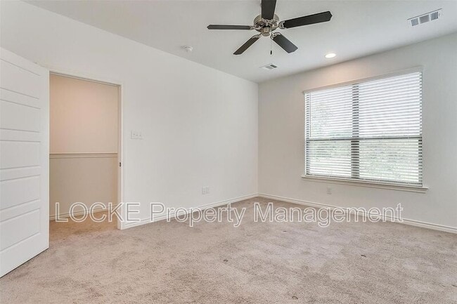 Building Photo - 205 Athenia Dr