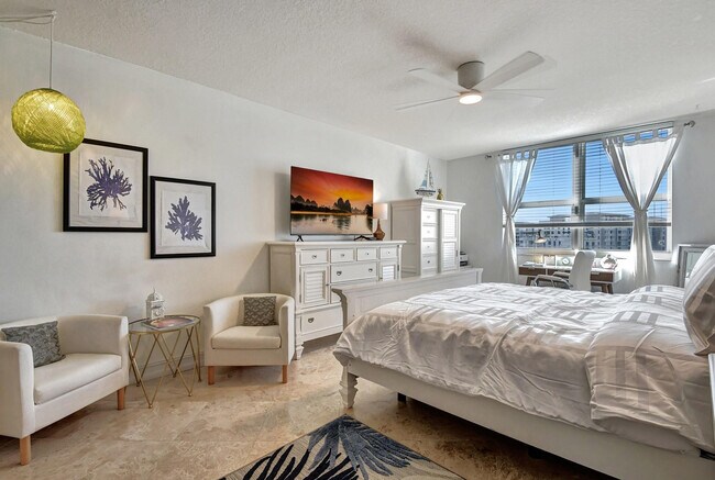 Building Photo - 99 SE Mizner Blvd