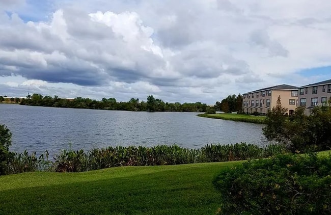 Building Photo - 2521 Lexington Oak Dr