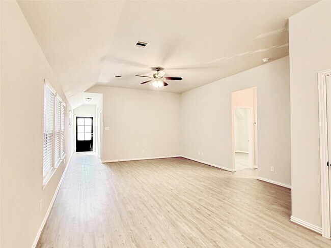 Building Photo - 22858 Ephesus Ave