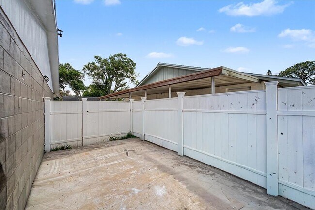 Building Photo - 8304 Dasa Pl