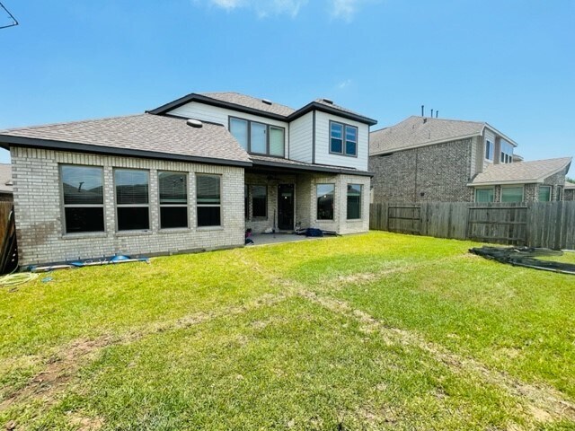 Building Photo - 13710 Saxon Cliff Ln