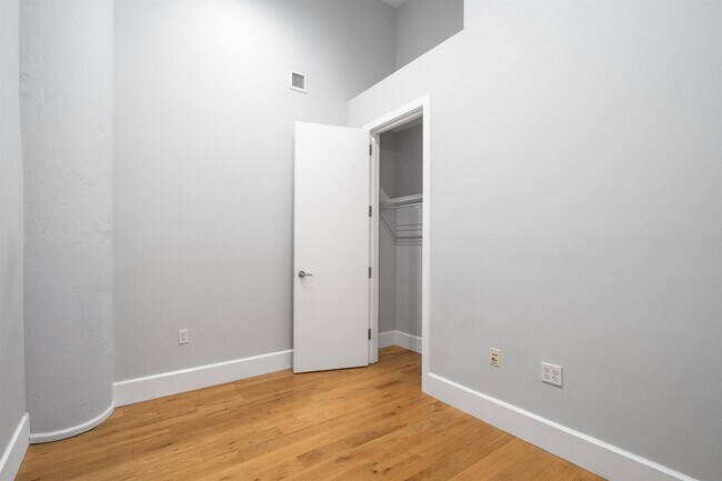 Building Photo - 50 Dey St