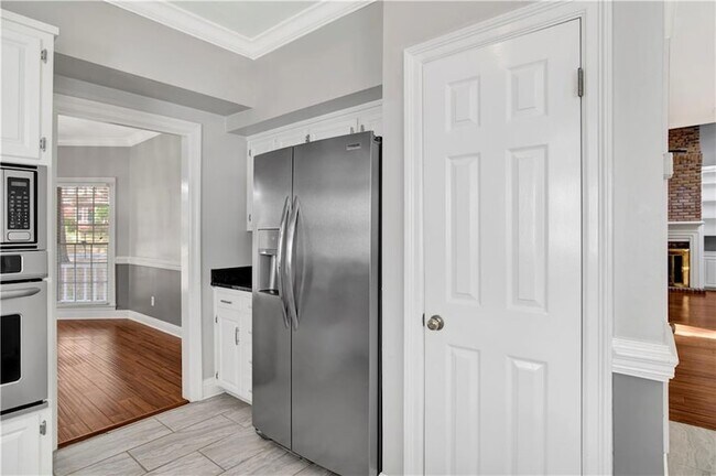 Building Photo - 2127 Ryegate Ct