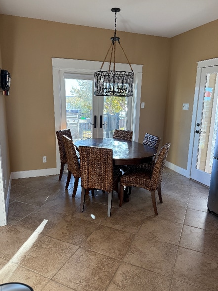 Building Photo - 3045 Red Bluff Cir