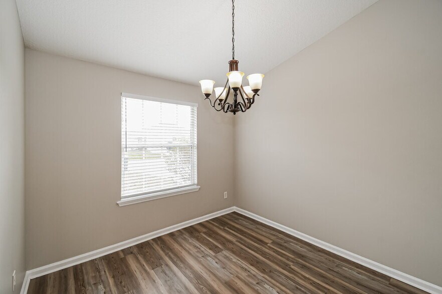 Building Photo - 10341 Shelby Creek Rd N