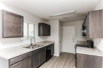 Building Photo - 1509 Mark Ln