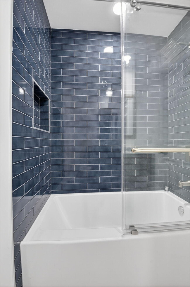 Building Photo - 5047 Brian Blvd