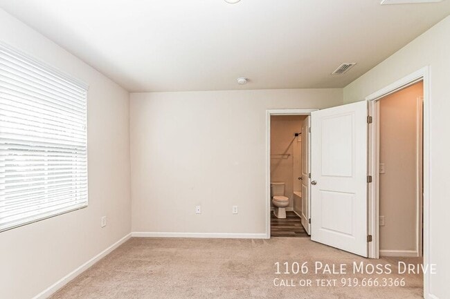 Building Photo - 1106 Pale Moss Dr