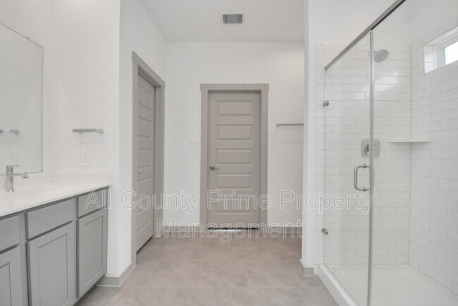 Building Photo - 4010 Elk Crk Ct