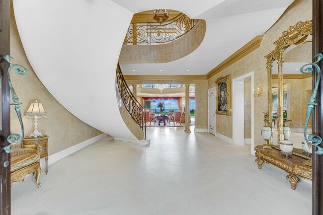 Building Photo - 477 S Beach Rd
