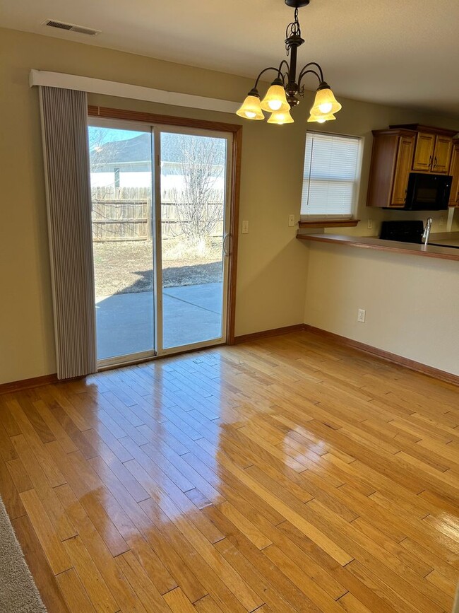 Building Photo - Wonderful Single Family Home
