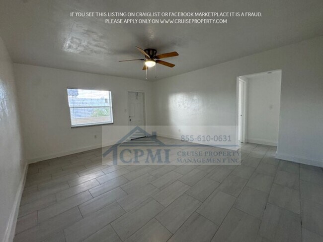 Interior Photo - 3720 SW 59 Ave Davie, FL 33314