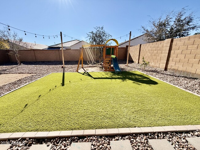 Building Photo - 8531 W Pleasant Oak Way