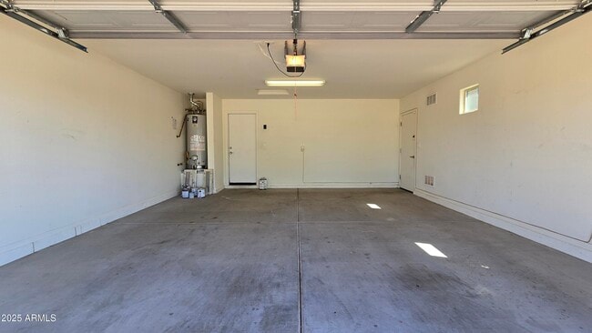 Building Photo - 4103 S 181st Dr