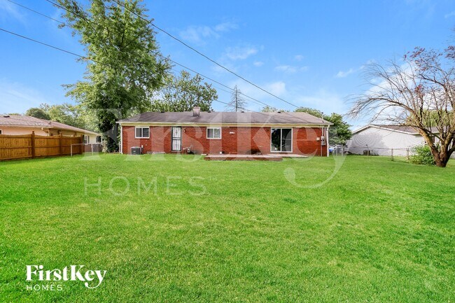 Building Photo - 9420 Shenandoah Dr