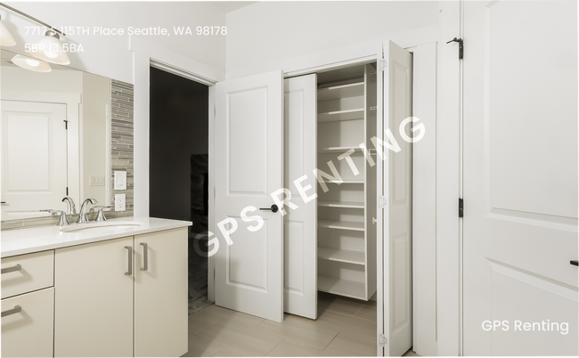 Building Photo - 7717 S 115th Pl