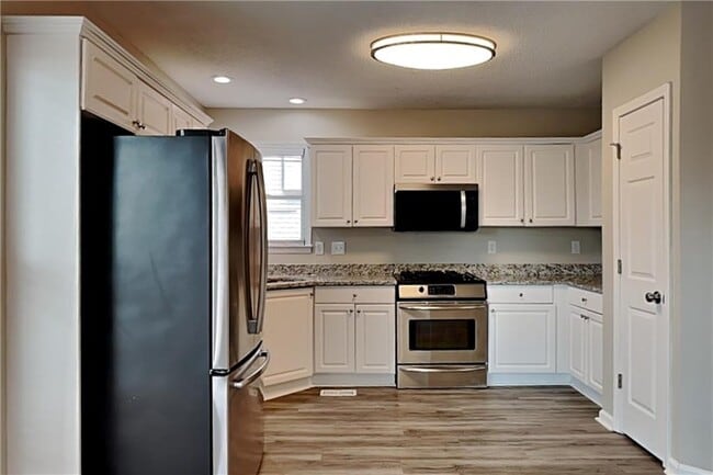 Building Photo - 51 Hunters Green