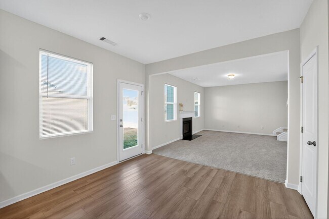 Building Photo - 233 Bloomfield Cir