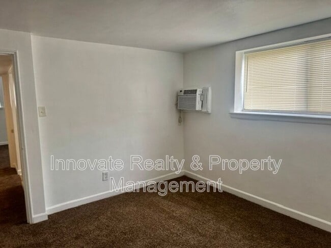 Building Photo - 7613 Whitaker Ave