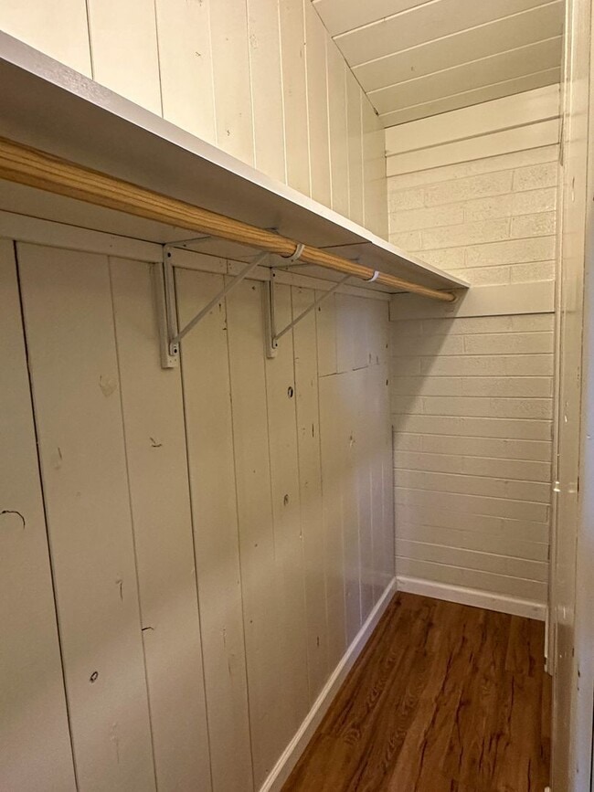 Building Photo - 2770 N Forgeus Ave