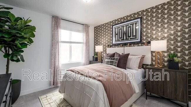 Building Photo - 1565 Charmer Ln