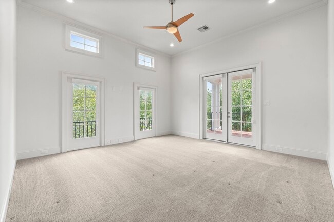 Building Photo - 58 E Bay Blvd