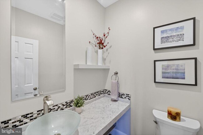 Building Photo - 5115 Cape Cod Ct