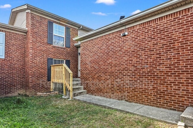 Primary Photo - 412 John Sutherland Dr