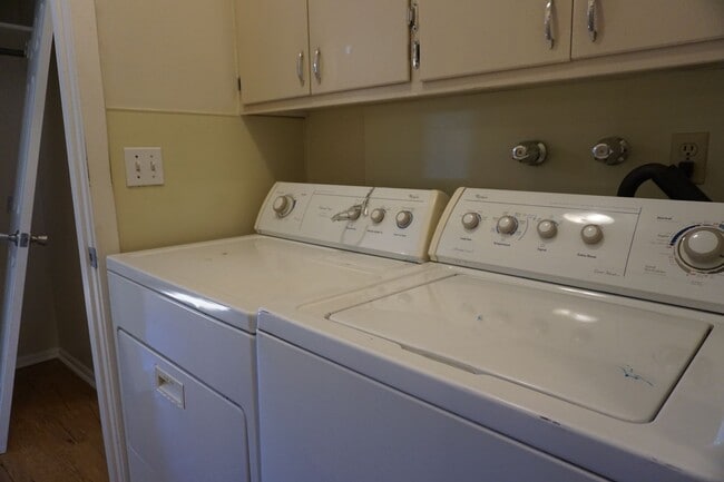 Building Photo - 408-410 E. Granite Ave.