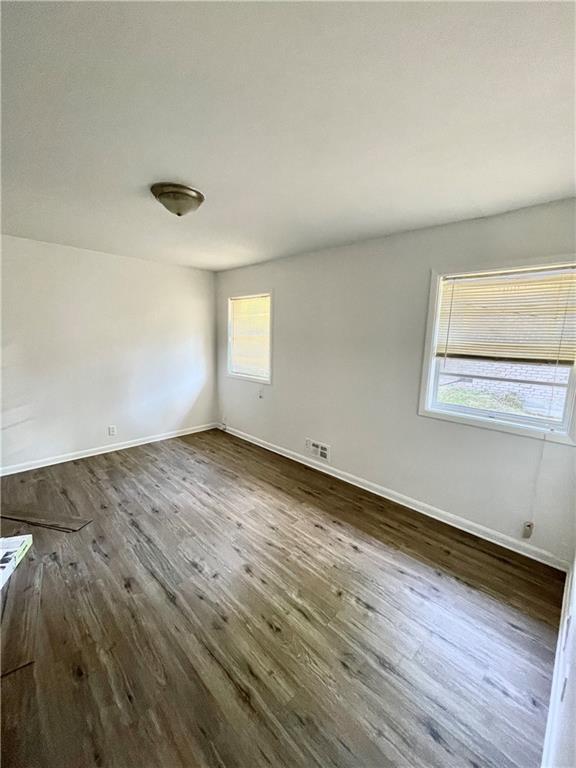 Building Photo - 2916 Skyland Dr NE