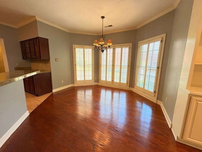 Building Photo - One Of Kind Home In Woodchase Subdivision! Over 3400 Sq Ft! Must have owner's approval on pets, f...