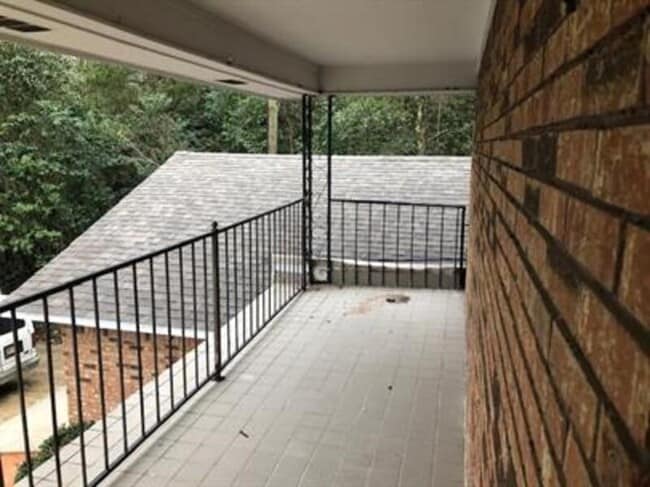 Building Photo - 539 Woodland Hills Pl