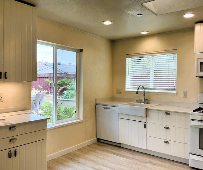 Building Photo - Modern 2BR ADU in Fremont – Private and Convenient Living