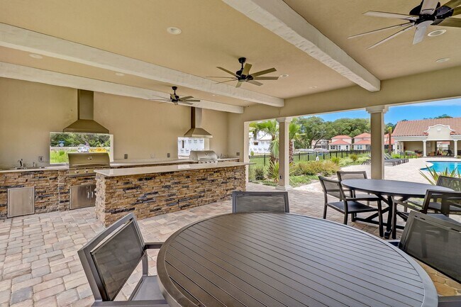 Building Photo - Townhome  in The Enclave at Summer Beach