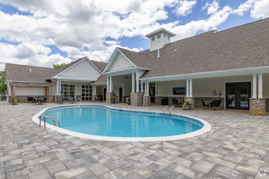 Pool - The Reserve at Cool Springs