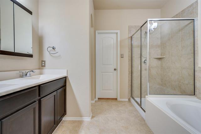 Building Photo - 14528 Chino Dr