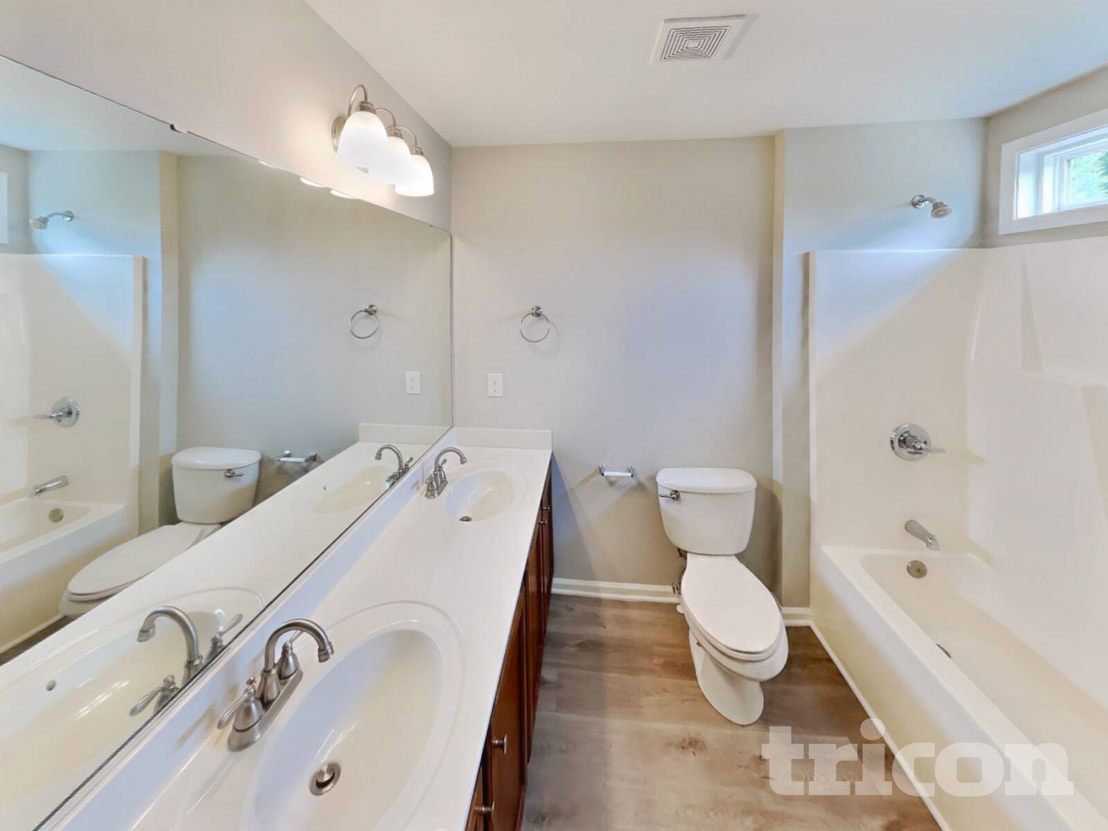 Building Photo - 904 Redland Dr