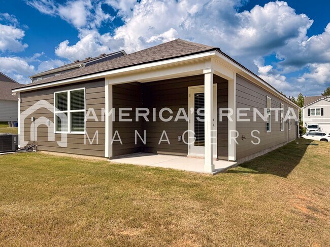 Building Photo - HALF OFF DEPOSIT SPECIAL!! New Constructio...