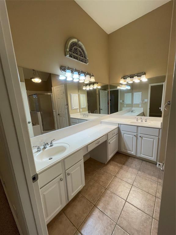 Building Photo - 12414 Timber Hollow