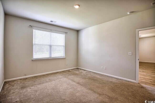 Building Photo - 260 Forestbrook Cove Cir